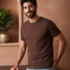 Men's regular fit casual t-shirt with round neckline, short sleeves and comfortable construction for versatile everyday outfits.