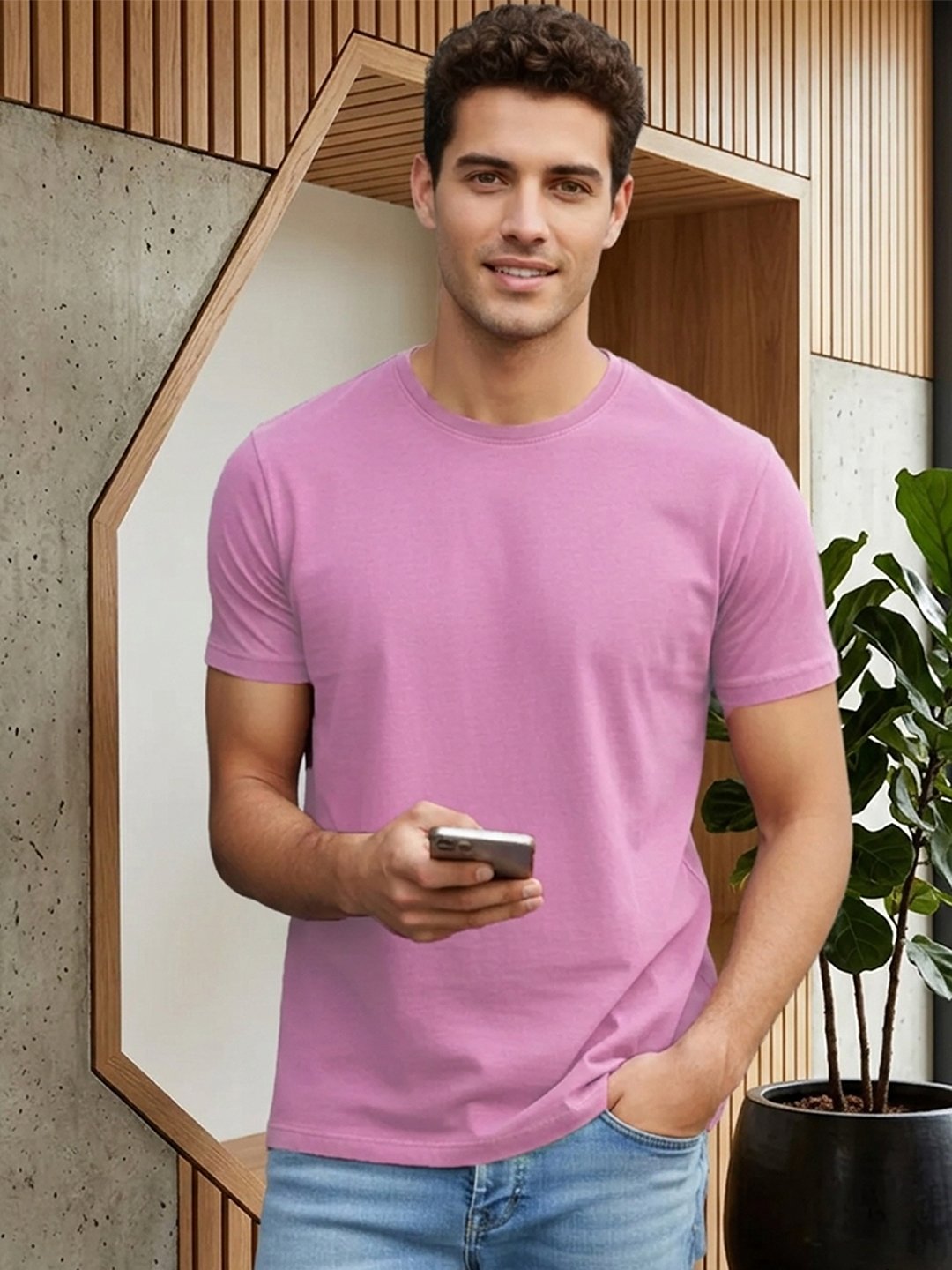 Men's regular fit t-shirt with classic round neck, short sleeves and comfortable design suitable for everyday casual outfits.
