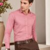 Smart casual shirt with button front, long sleeves and classic collar, ideal for everyday styling, outings and office wear.