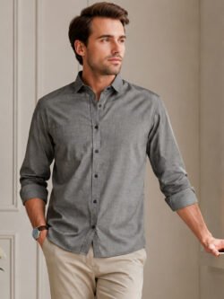 Smart everyday shirt with long sleeves and classic collar, featuring a practical chest pocket for versatile styling.
