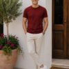 Men's round neck casual t-shirt with short sleeves, regular fit and clean design, perfect for everyday wardrobe styling.