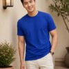 Men's round neck casual t-shirt with short sleeves, regular fit and clean design, perfect for everyday wardrobe styling.
