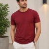 Regular fit casual t-shirt with short sleeves and simple neckline, perfect for creating relaxed everyday fashion outfits.
